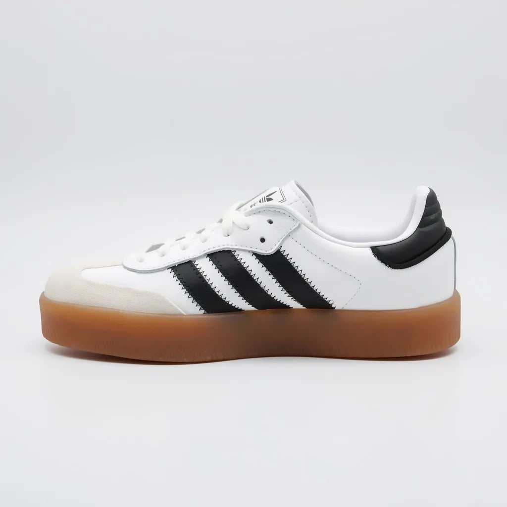 Adidas Tenis Moderno Blanco Franjas / Lineas Cuero Negro Lateral y Talón Suela Café | Compralo en Soy Reinventada GT | 2