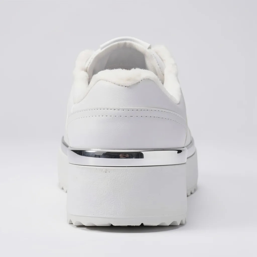 Nine West Tenis Plataforma Blanco Peluche N/A Interior Suela Blanca | Photo Studio AI | 4