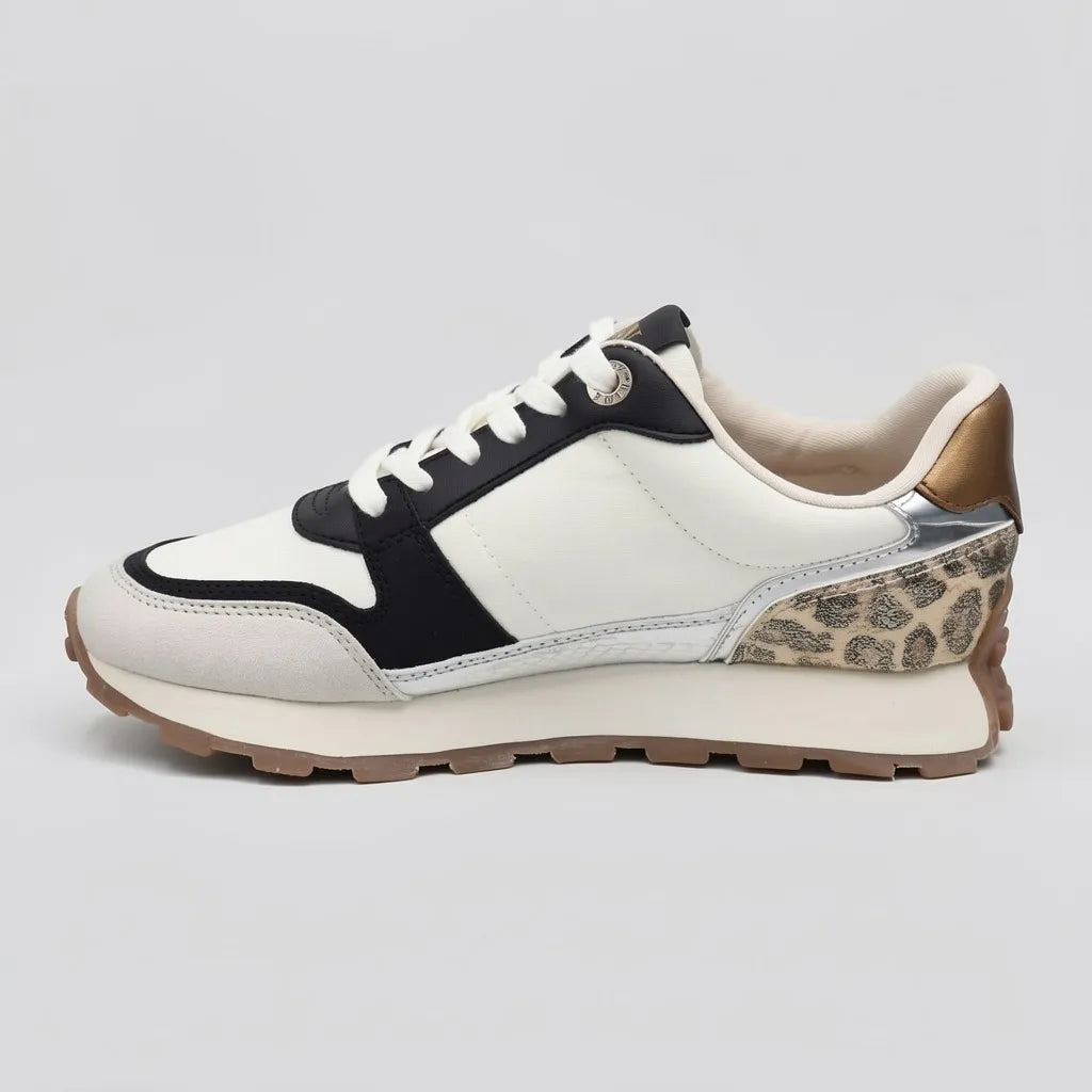 Nine West Tenis Plataforma Crema Animal Print Plateado Talón Suela Blanca/ café | Photo Studio AI | 2