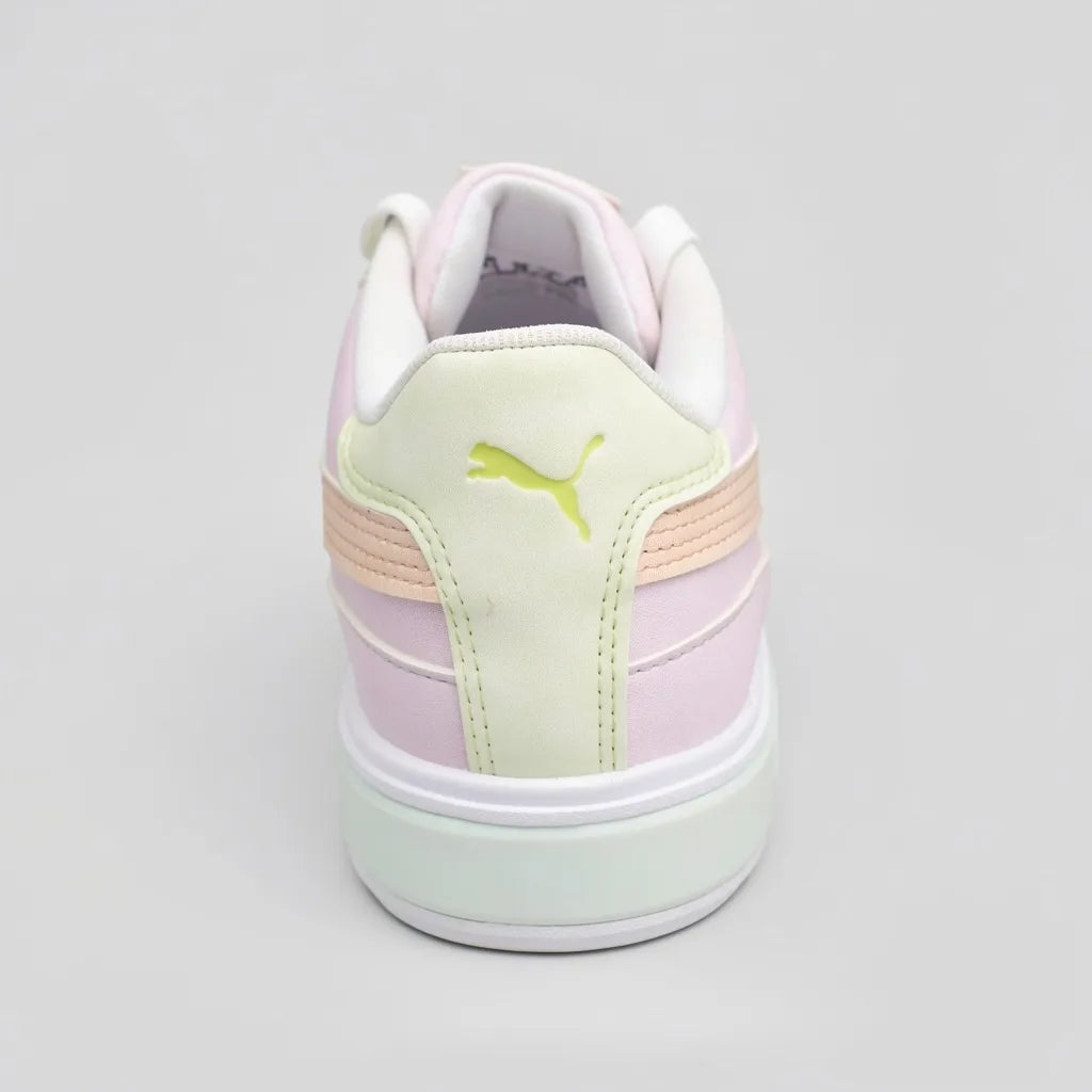 Puma Tenis Plataforma Colores Pastel Detalles Blanco Suela Suela Blanca | Photo Studio AI | 4
