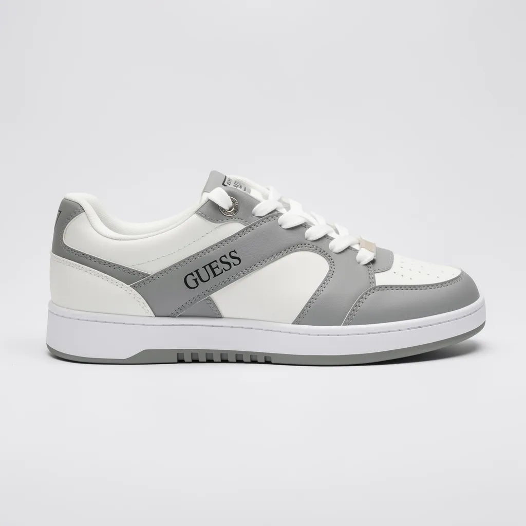 Guess Tenis Urbano Blanco Detalles Gris Todo Suela Blanca/ gris | Photo Studio AI | 1