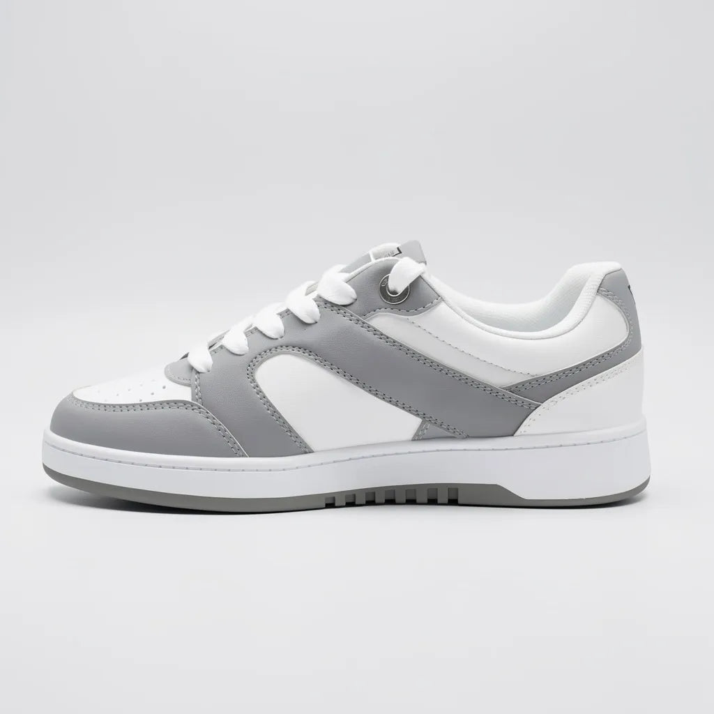 Guess Tenis Urbano Blanco Detalles Gris Todo Suela Blanca/ gris | Photo Studio AI | 2