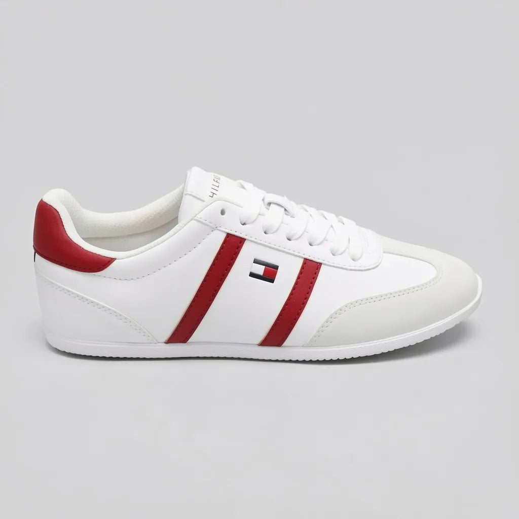 Tommy Tenis Urbano Blanco Franjas / Lineas Rojo Lateral y Talón Suela Blanca | Photo Studio AI | 1
