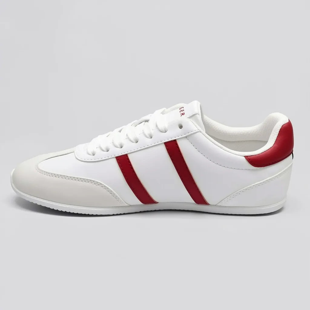 Tommy Tenis Urbano Blanco Franjas / Lineas Rojo Lateral y Talón Suela Blanca | Photo Studio AI | 2