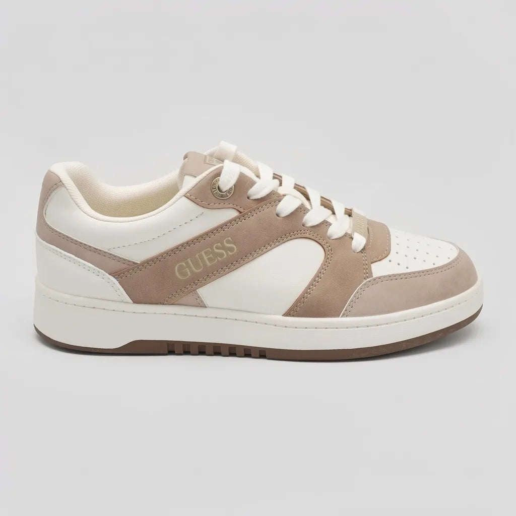 Guess Tenis Urbano Blanco hueso Detalles Café Todo Suela Blanco Hueso/ Café | Photo Studio AI | 1