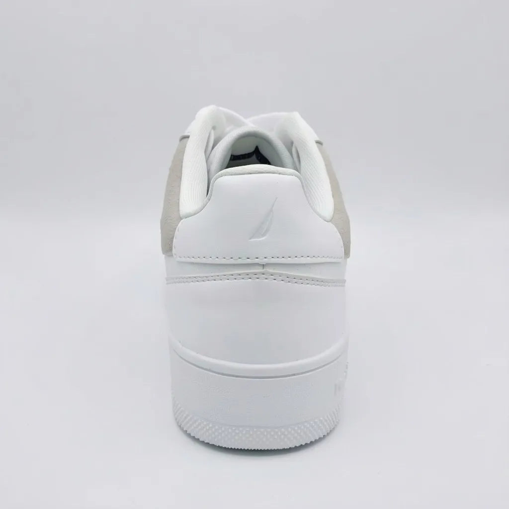 Nautica Tenis Plataforma Blanco Gamuza Gris Claro Cuello Externo Suela Blanca | Photo Studio AI | 4