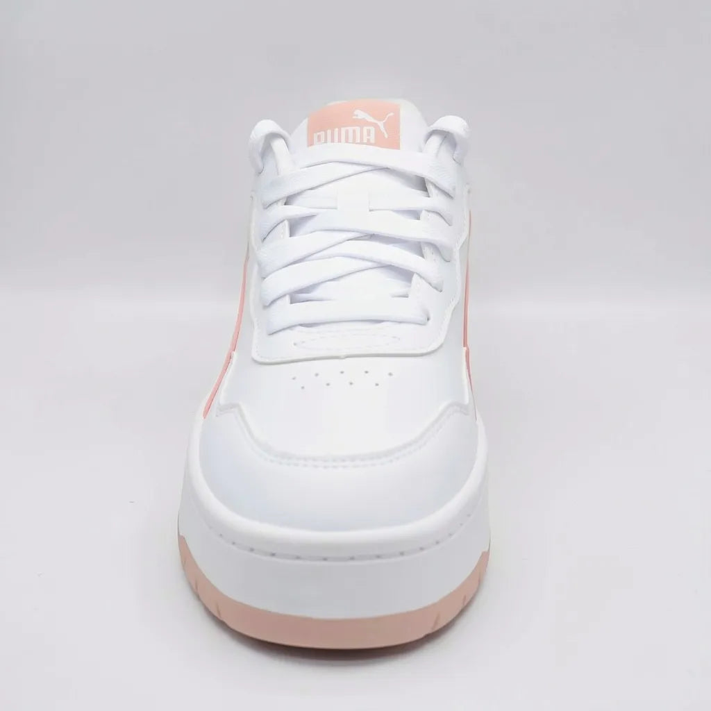 Puma Tenis Plataforma Blanco Franjas / Lineas Rosado Lateral Suela Blanca/ Rosado | Photo Studio AI | 3