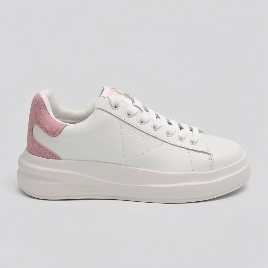 Guess Tenis Plataforma Blanco Detalles Rosado Lengüeta y Talón Suela Blanco Hueso | Photo Studio AI | 1