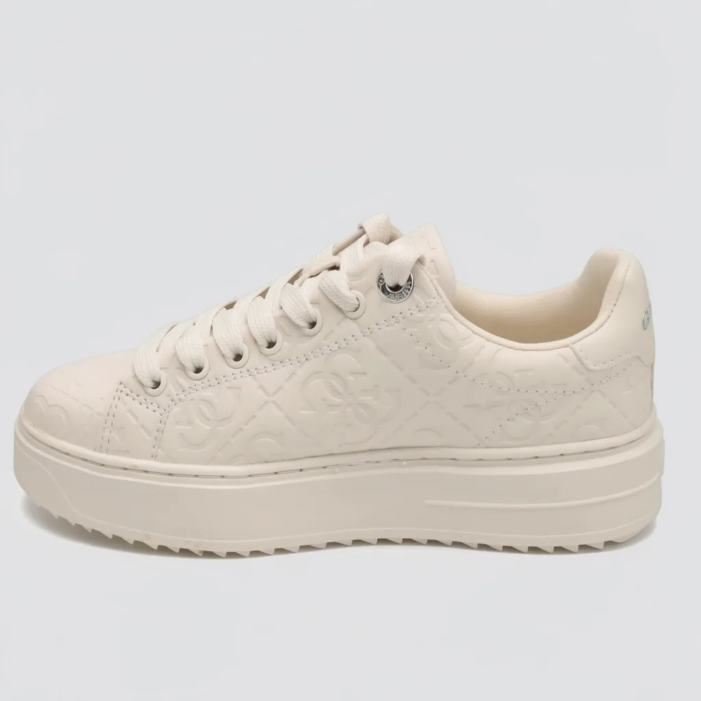 Guess Tenis Plataforma Crema Textura N/A Todo Suela Crema | Photo Studio AI | 2