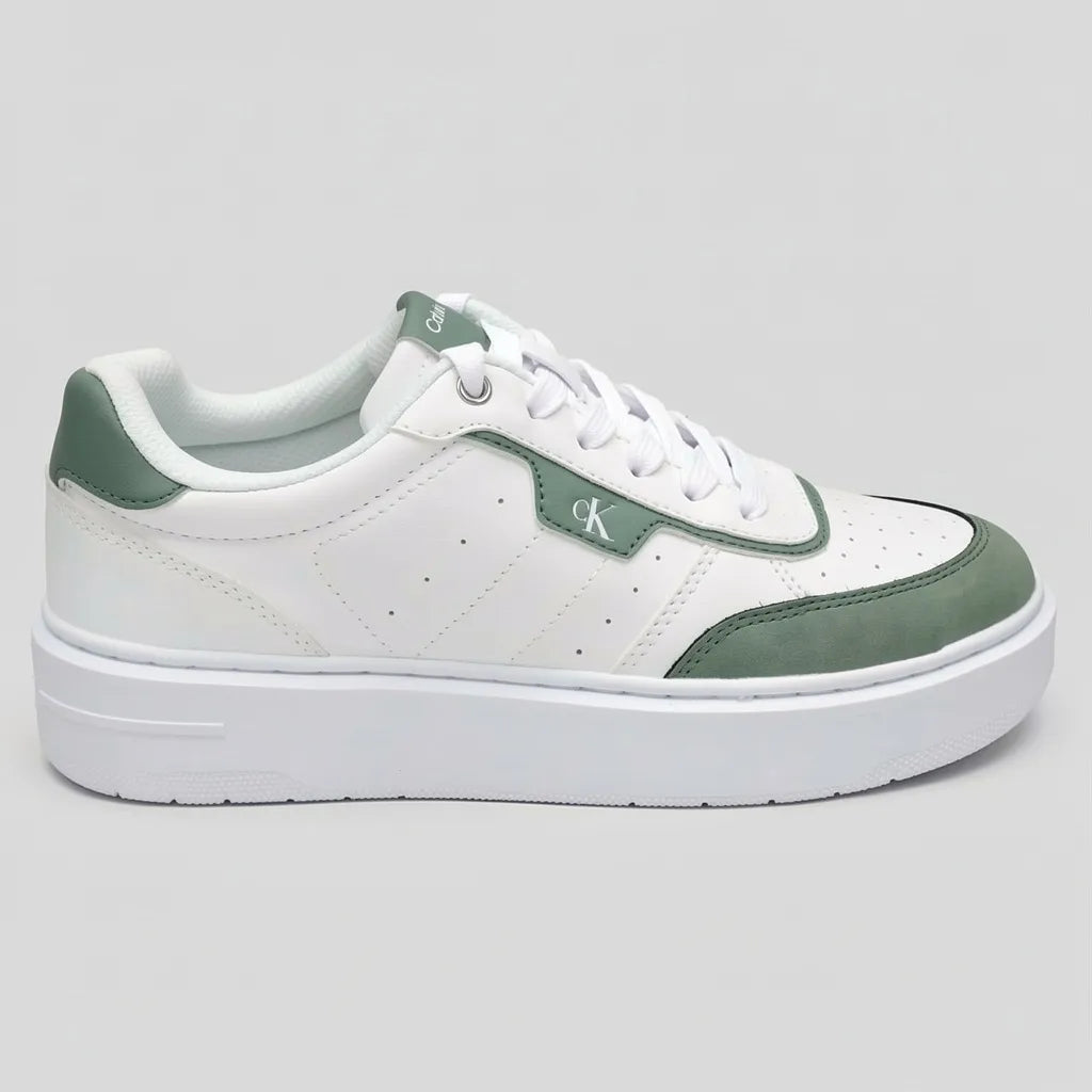 Calvin Klein Tenis Plataforma Blanco Detalles Verde Todo Suela Blanca | Photo Studio AI | 1