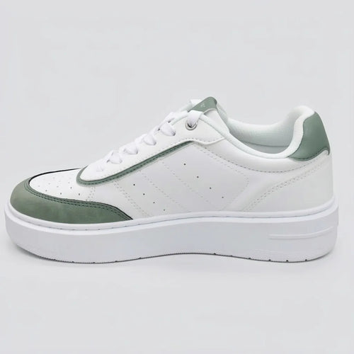 Calvin Klein Tenis Plataforma Blanco Detalles Verde Todo Suela Blanca | Photo Studio AI | 2