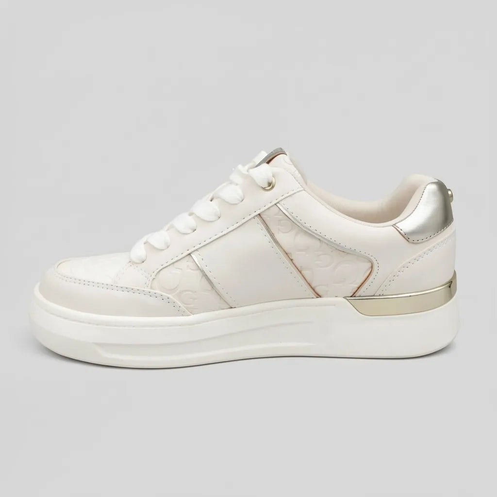 Guess Tenis Plataforma Crema Textura Guess Dorado Todo Suela Crema | Photo Studio AI | 2