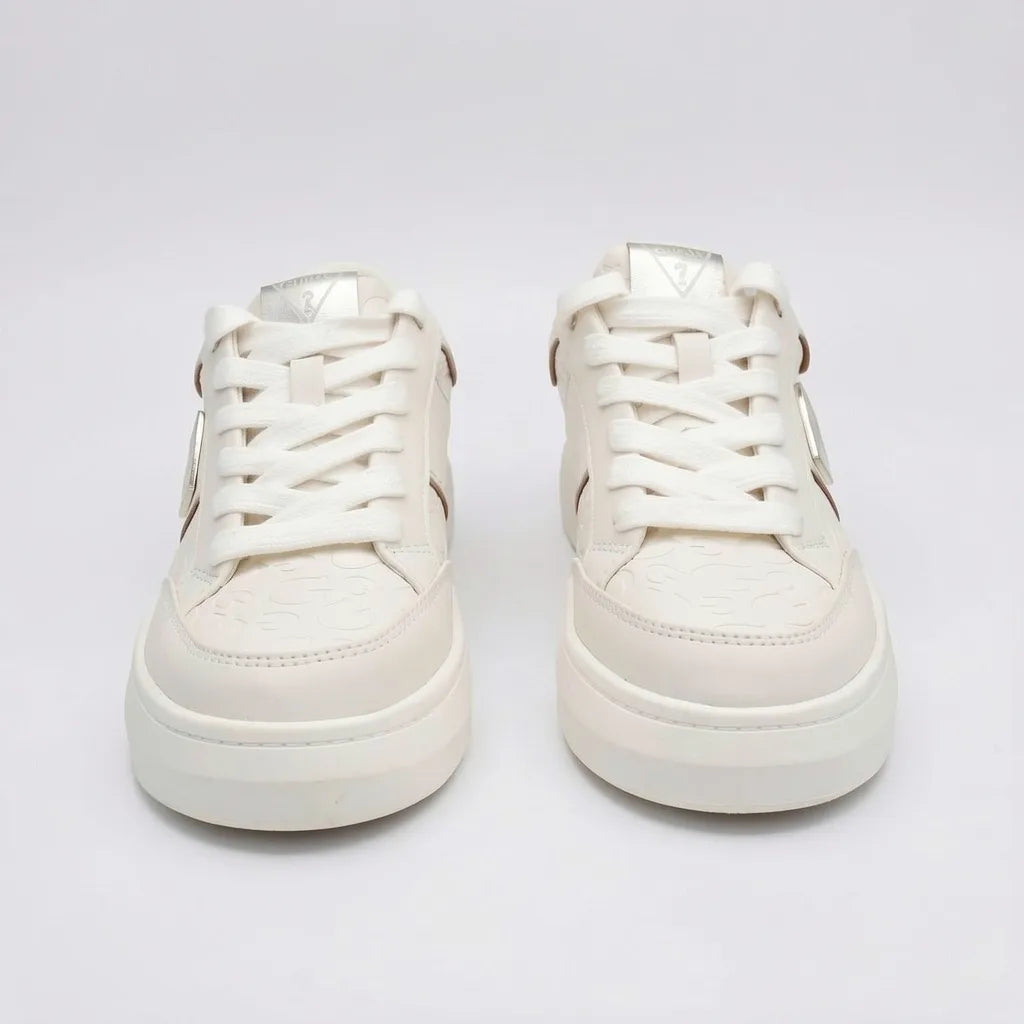 Guess Tenis Plataforma Crema Textura Guess Dorado Todo Suela Crema | Photo Studio AI | 5