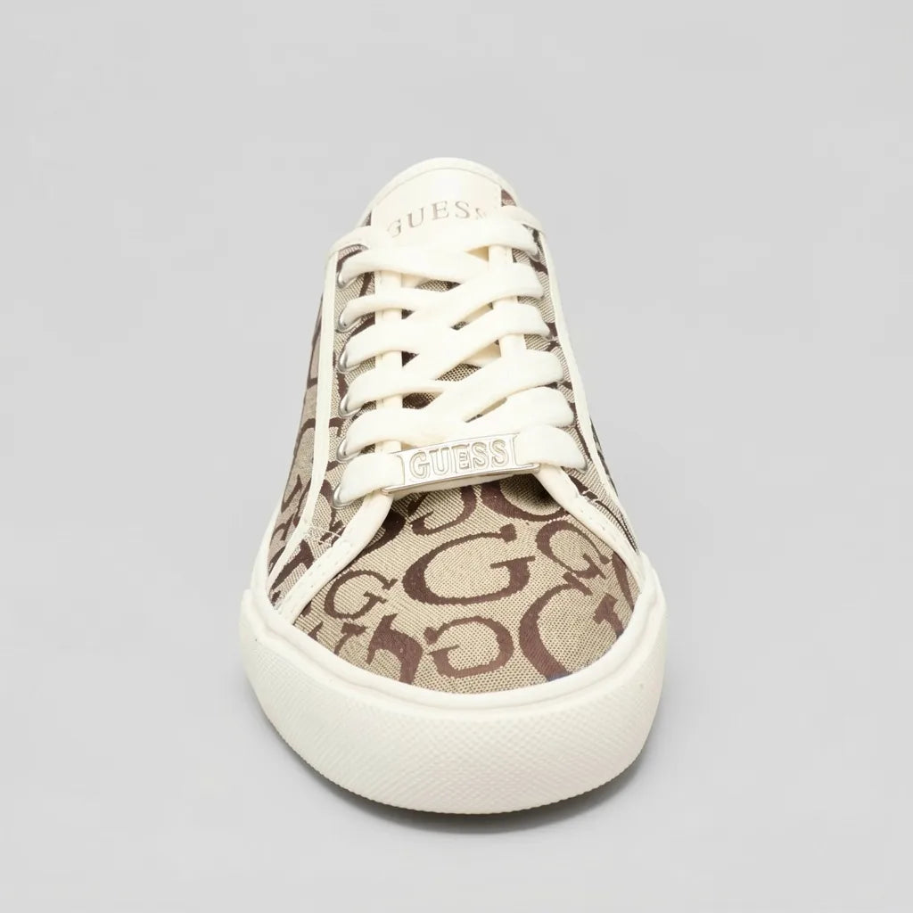 Guess Tenis Moderno Café claro Bordado G Café Oscuro Todo Suela Blanco Hueso | Photo Studio AI | 3