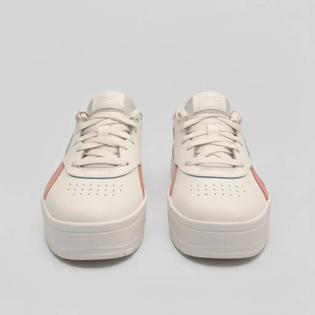 Reebok Tenis Plataforma Blanco hueso Franjas / Lineas Salmón Lateral y Talón Suela Blanco Hueso | Photo Studio AI | 5