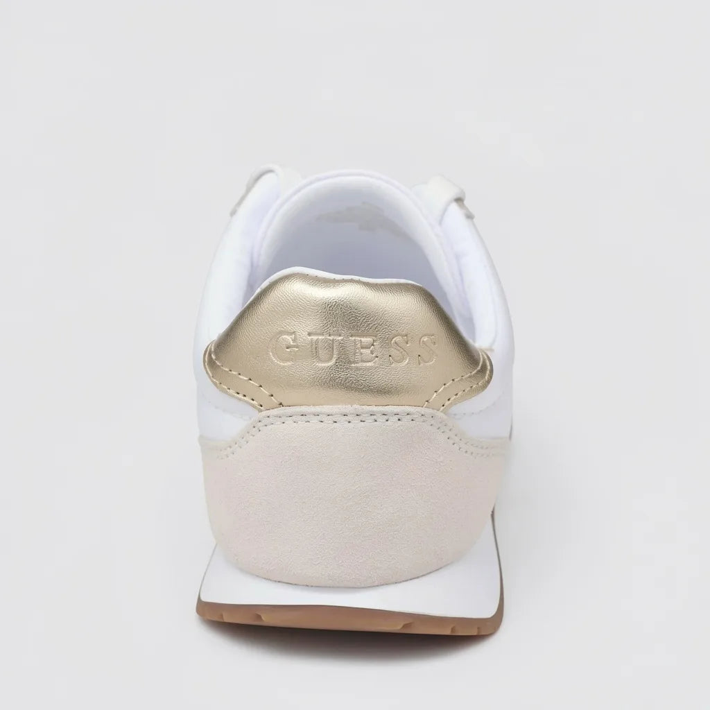 Guess Tenis Moderno Blanco Detalles Beige Talón y Punta Suela Blanca/ café | Photo Studio AI | 4
