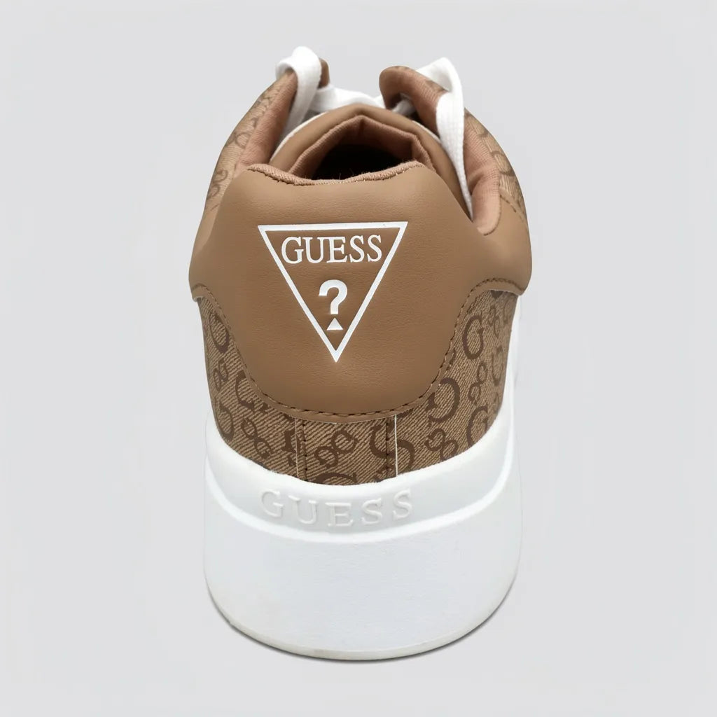 Guess Tenis Plataforma Café claro Bordado G Café Todo Suela Blanca | Photo Studio AI | 4