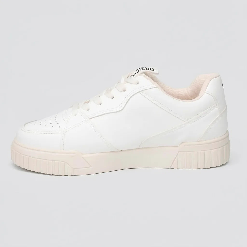True Religion Tenis Plataforma Blanco Logo Negro Lateral Suela Blanca | Photo Studio AI | 2
