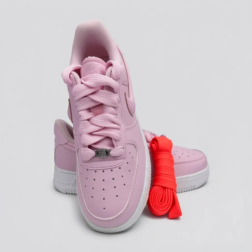 Nike Tenis Urbano Rosado Placa Plateado Cintas Suela Blanca | Photo Studio AI | 5