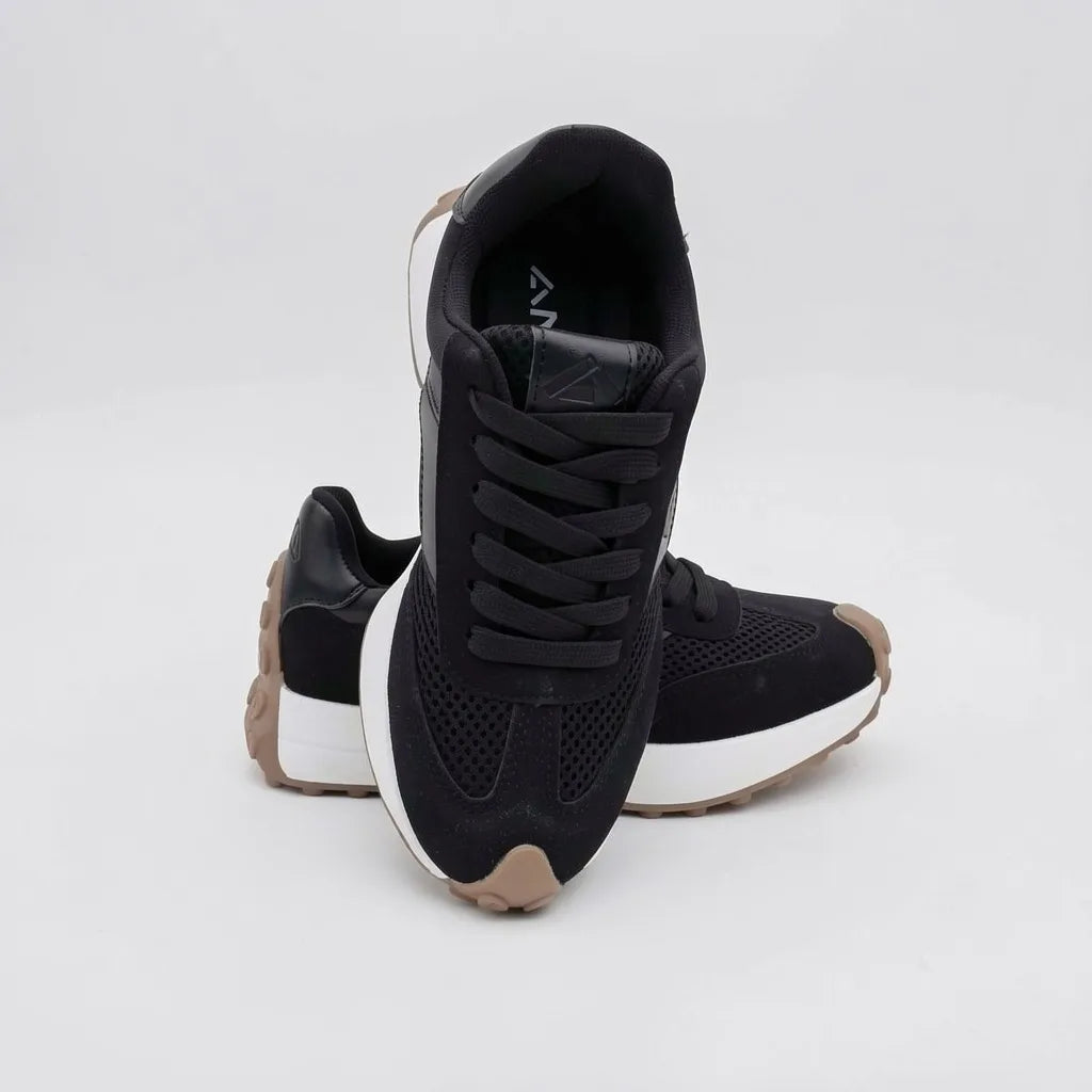 Andrea Tenis Moderno Negro Brillantina Negro Lateral Suela Blanca/ café | Photo Studio AI | 5