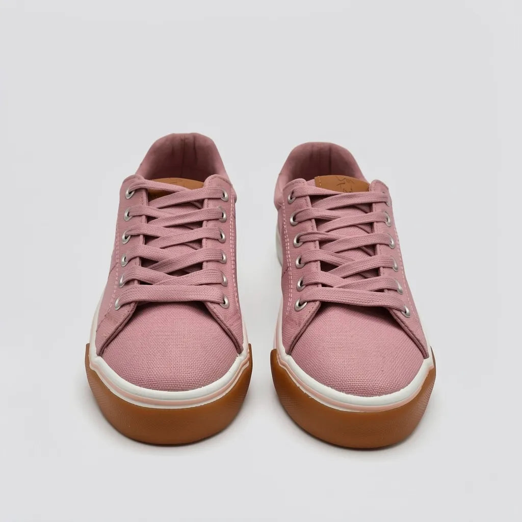 Polo Tenis Retro Rosado Logo Blanco Lateral Suela Blanco/ Naranja | Photo Studio AI | 5
