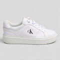 Calvin Klein Tenis Plataforma Blanco Diseño CK Negro Lengüeta y Lateral Suela Blanca | Photo Studio AI | 1