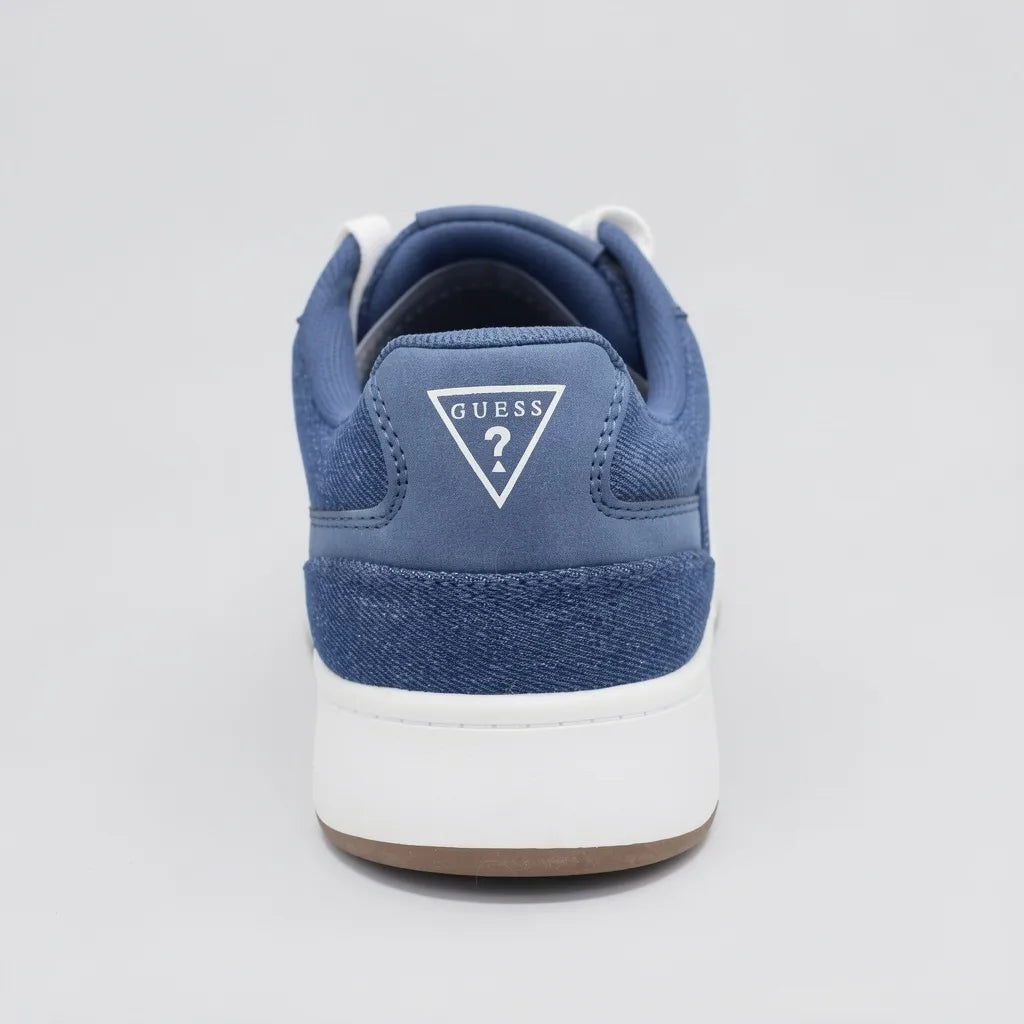 Guess Tenis Casual Azul Placa Plateado Cintas Suela Blanca | Photo Studio AI | 4