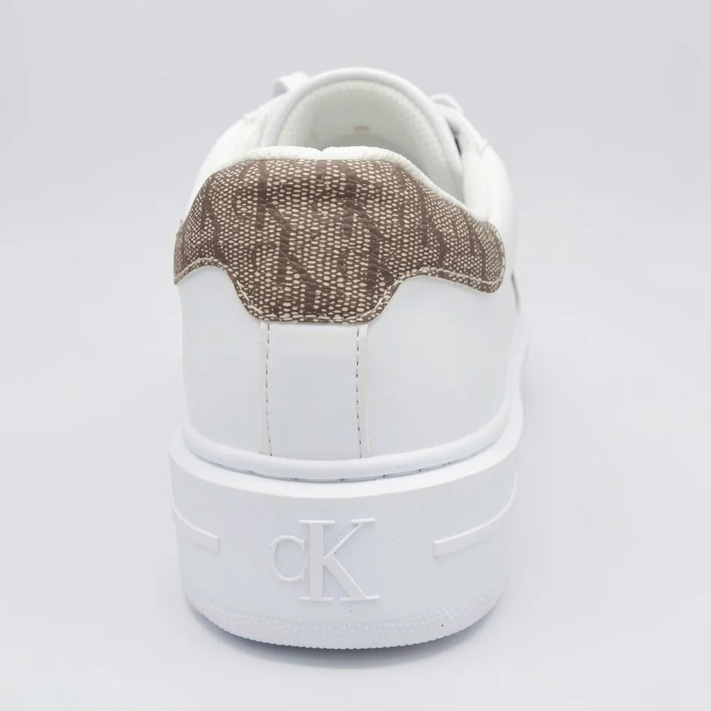 Calvin Klein Tenis Plataforma Blanco Diseño CK Café/ Beige Talón Suela Blanca | Photo Studio AI | 4