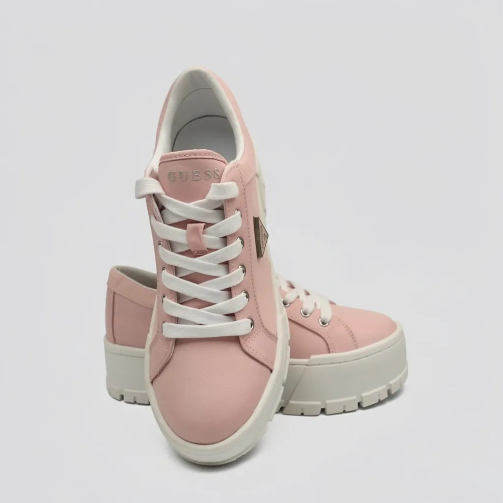 Guess Plataforma Moderno Rosado Triángulo Guess Rosado Lateral Suela Blanca | Photo Studio AI | 5