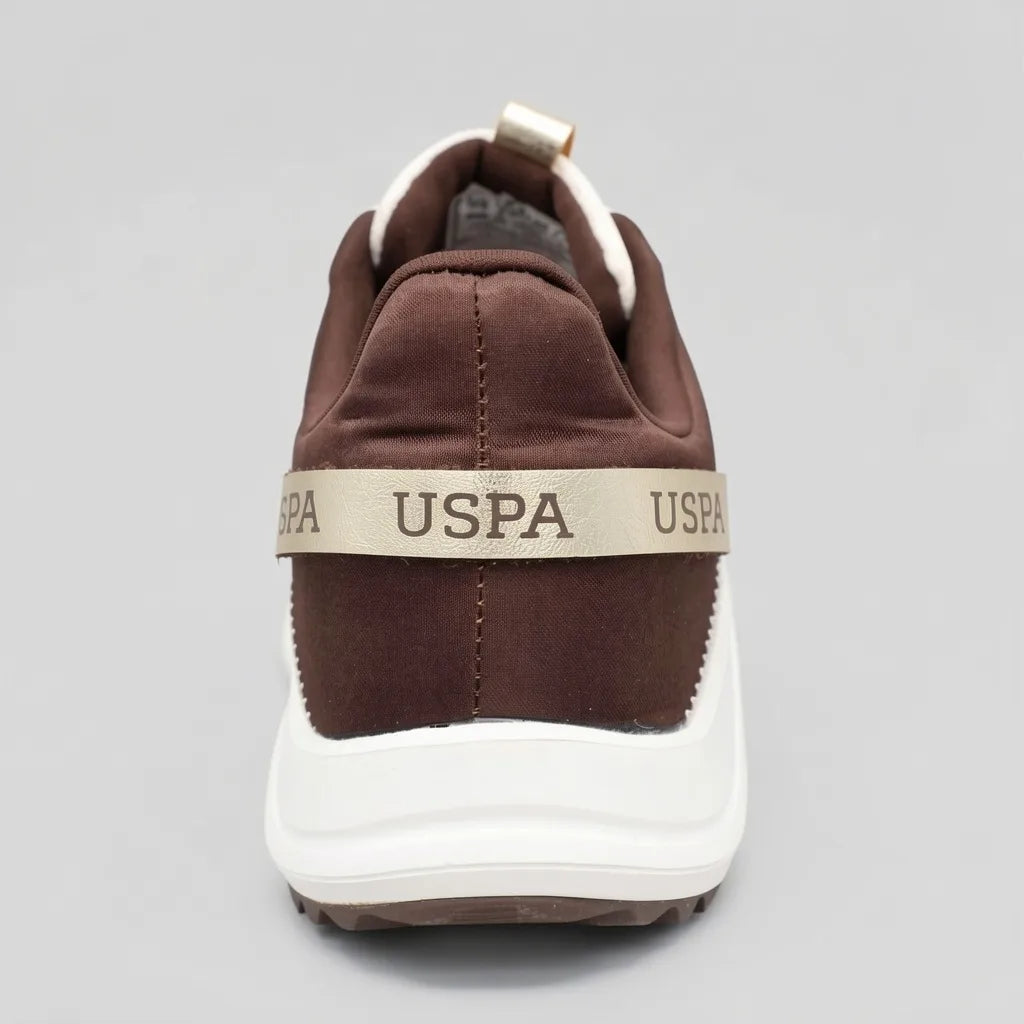 Polo Tenis Deportivo/ Casual Crema Detalles Café Oscuro Lateral y Talón Suela Blanca | Photo Studio AI | 4