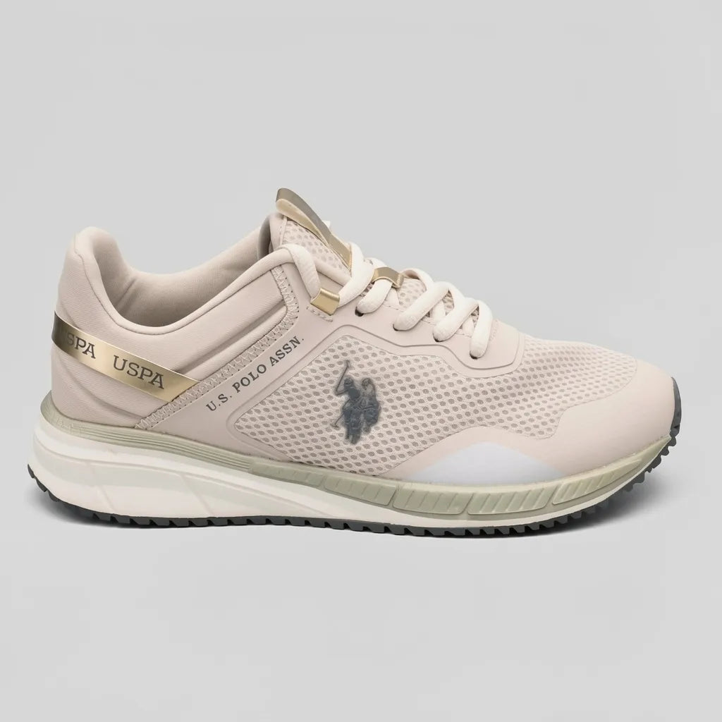 Polo Tenis Deportivo/ Casual Beige Detalles Dorado Talón, suela y lengüeta Suela Blanca/ gris | Photo Studio AI | 1