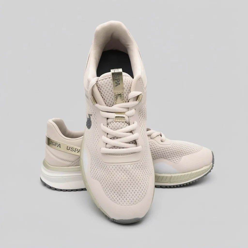 Polo Tenis Deportivo/ Casual Beige Detalles Dorado Talón, suela y lengüeta Suela Blanca/ gris | Photo Studio AI | 5