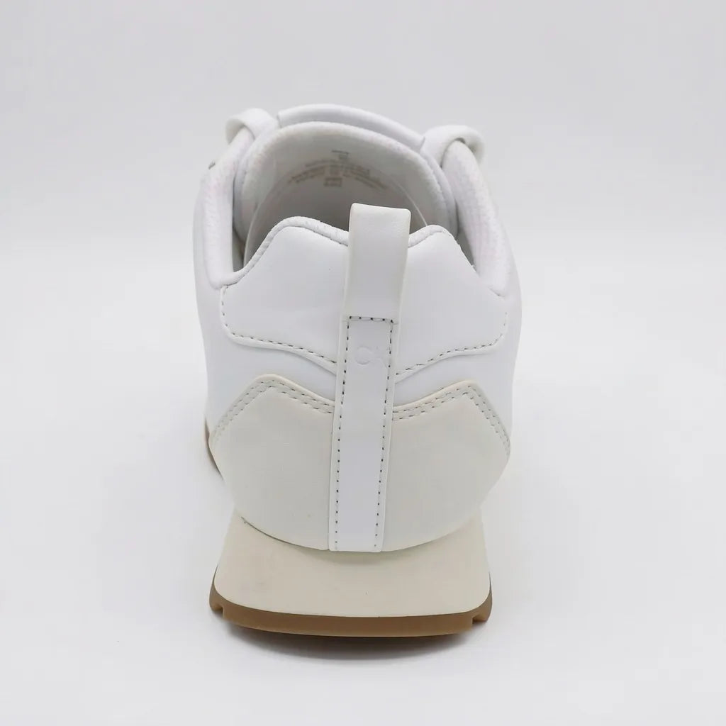 Calvin Klein Tenis Deportivo/ Casual Blanco Franjas / Lineas Verde Pastel Lateral Suela Crema/ Café | Photo Studio AI | 4