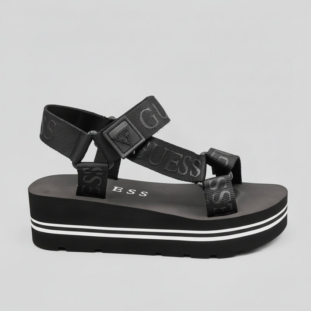 Guess Sandalia Velcro Negro Franjas / Lineas Blanco Suela Suela Negra | Photo Studio AI | 1