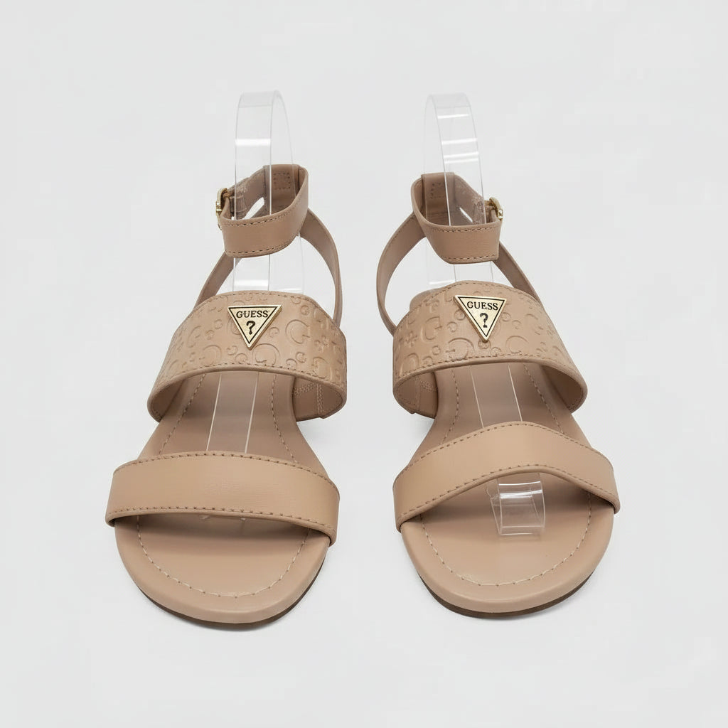 Guess Sandalia Tiras Beige Textura Dorado Empeine Suela Beige | Photo Studio AI | 5