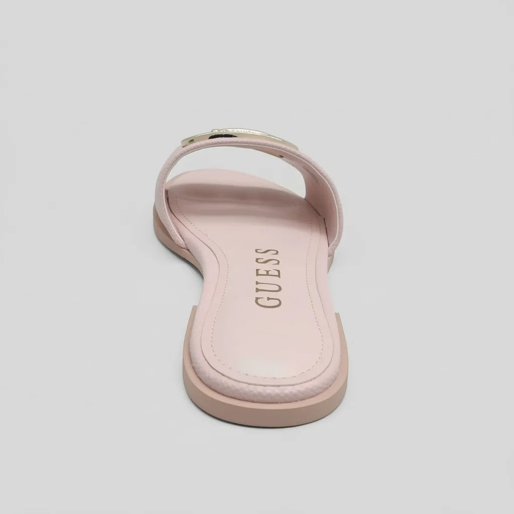 Guess Sandalia Slip On Rosado Placa Dorado Empeine Suela Rosada | Photo Studio AI | 4