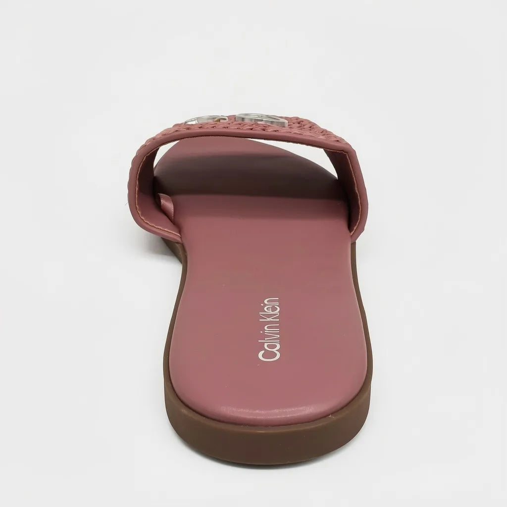 Calvin Klein Sandalia Slip On Palo Rosa Logo Plateado Empeine Suela Café | Photo Studio AI | 4