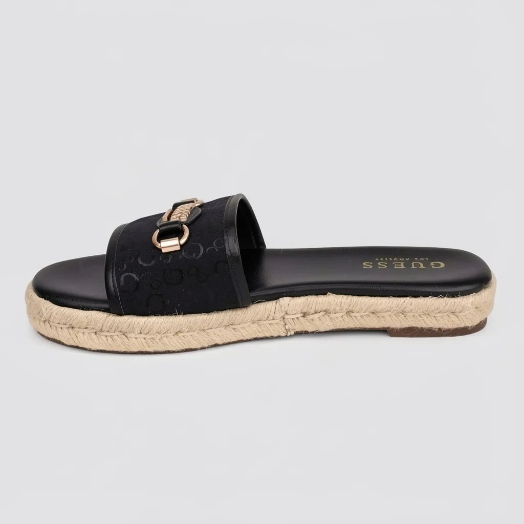 Guess Sandalia Slip On Negro Bordado G Dorado Empeine Suela Yute | Photo Studio AI | 2