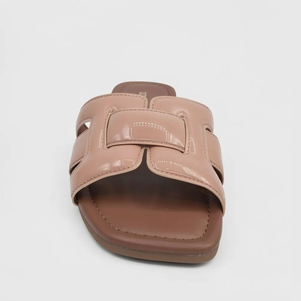 Nine West Sandalia Slip On Nude N/A Café Empeine Suela Café | Photo Studio AI | 3