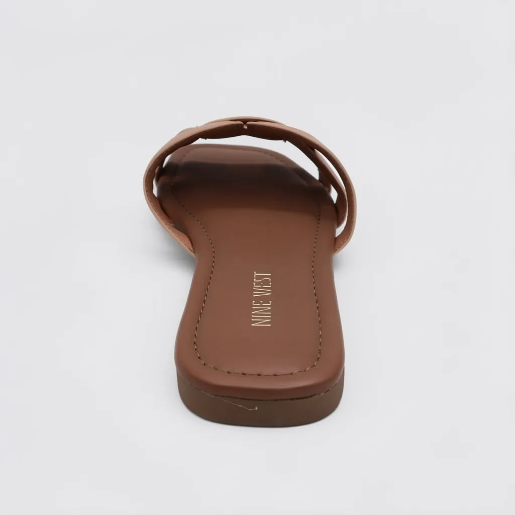 Nine West Sandalia Slip On Nude N/A Café Empeine Suela Café | Photo Studio AI | 4