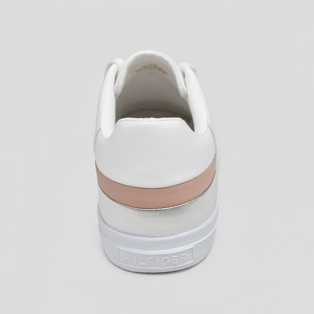 Tommy Tenis Minimal Blanco Franjas / Lineas Rosado/ Plateado Talón Suela Blanca | Photo Studio AI | 4