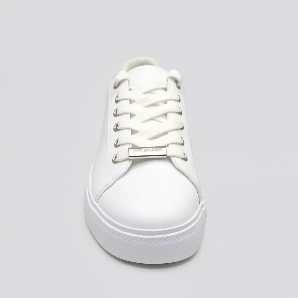 Tommy Tenis Minimal Blanco Placa Plateado Cintas Suela Blanca | Photo Studio AI | 3