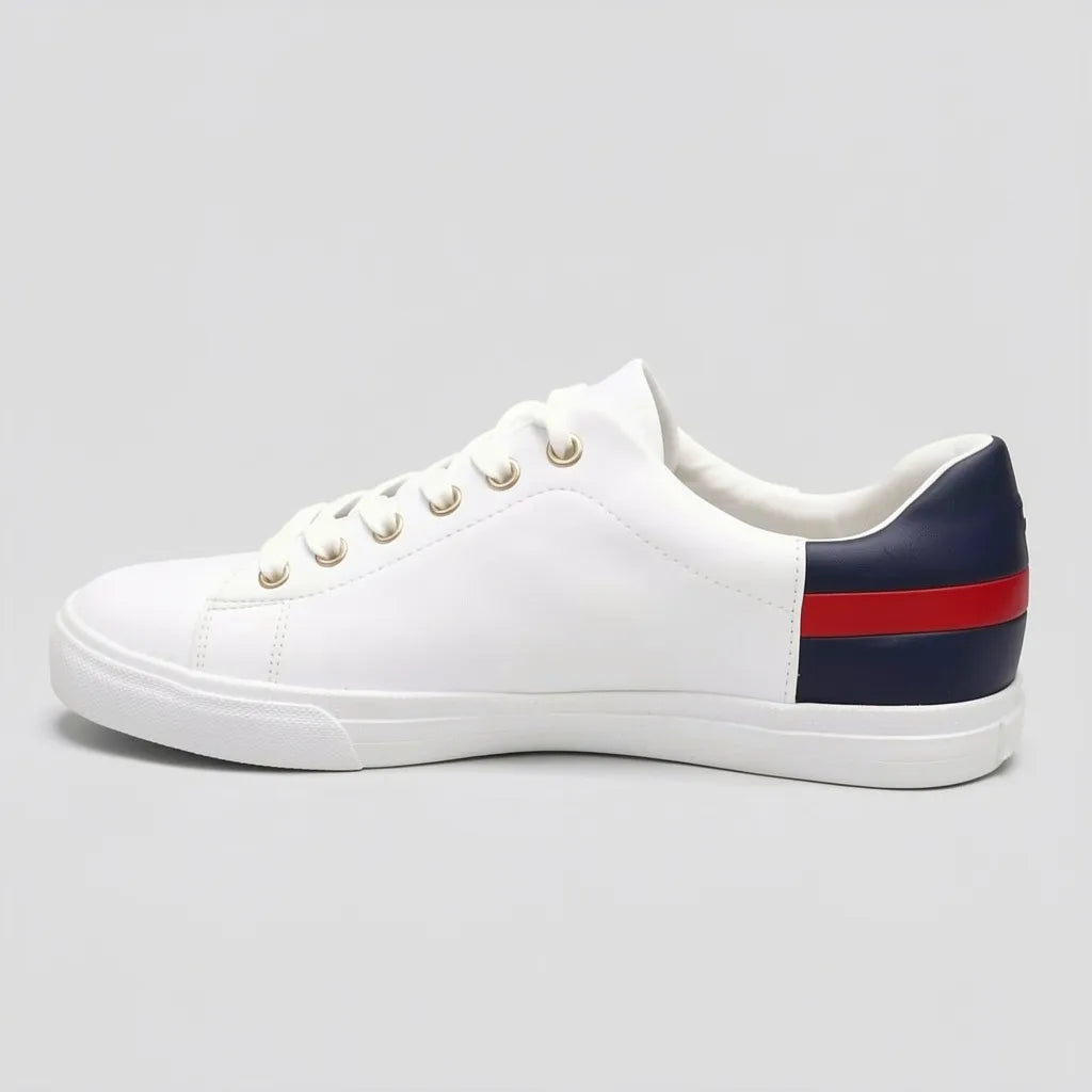 Tommy Tenis Minimal Blanco Bandera Rojo/ Azul Talón Suela Blanca | Photo Studio AI | 2