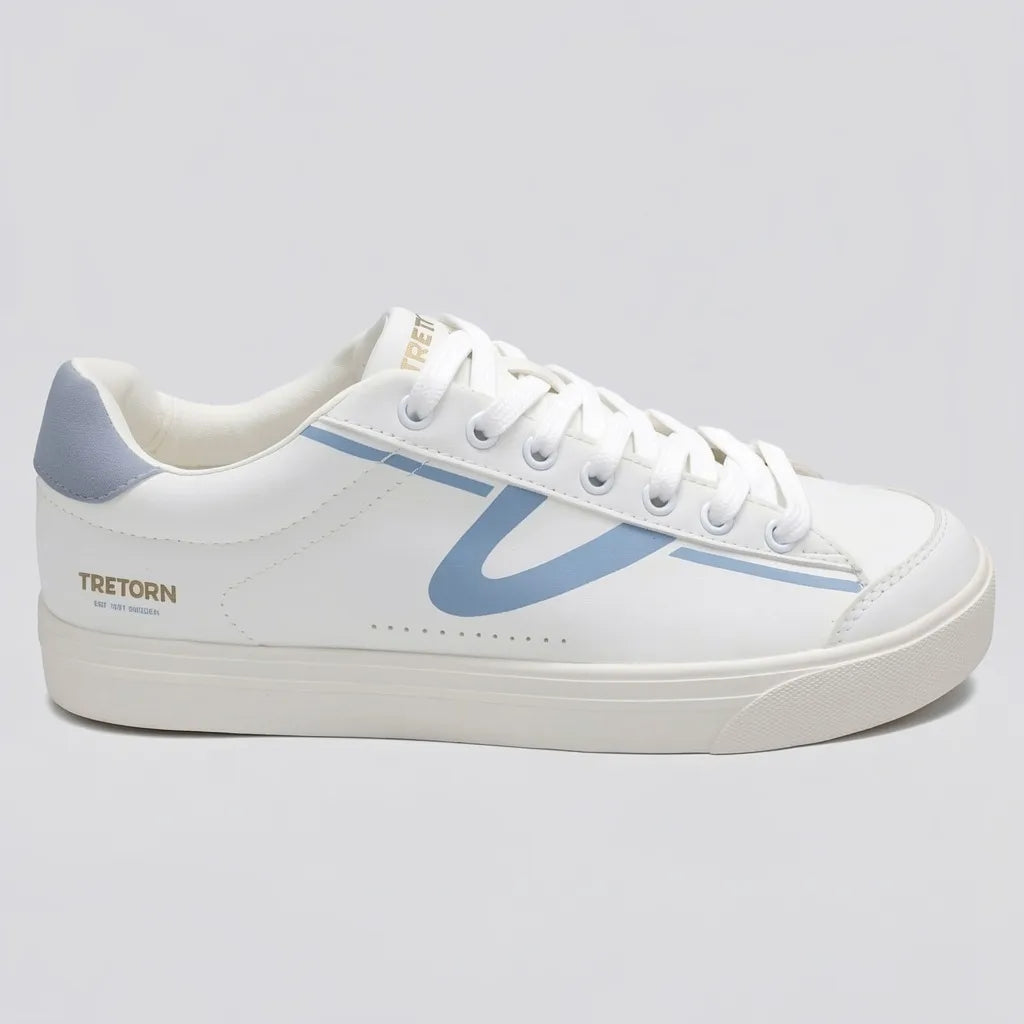 Tretorn Tenis Minimal Blanco hueso Detalles Celeste Lateral y Talón Suela Blanco Hueso | Photo Studio AI | 1