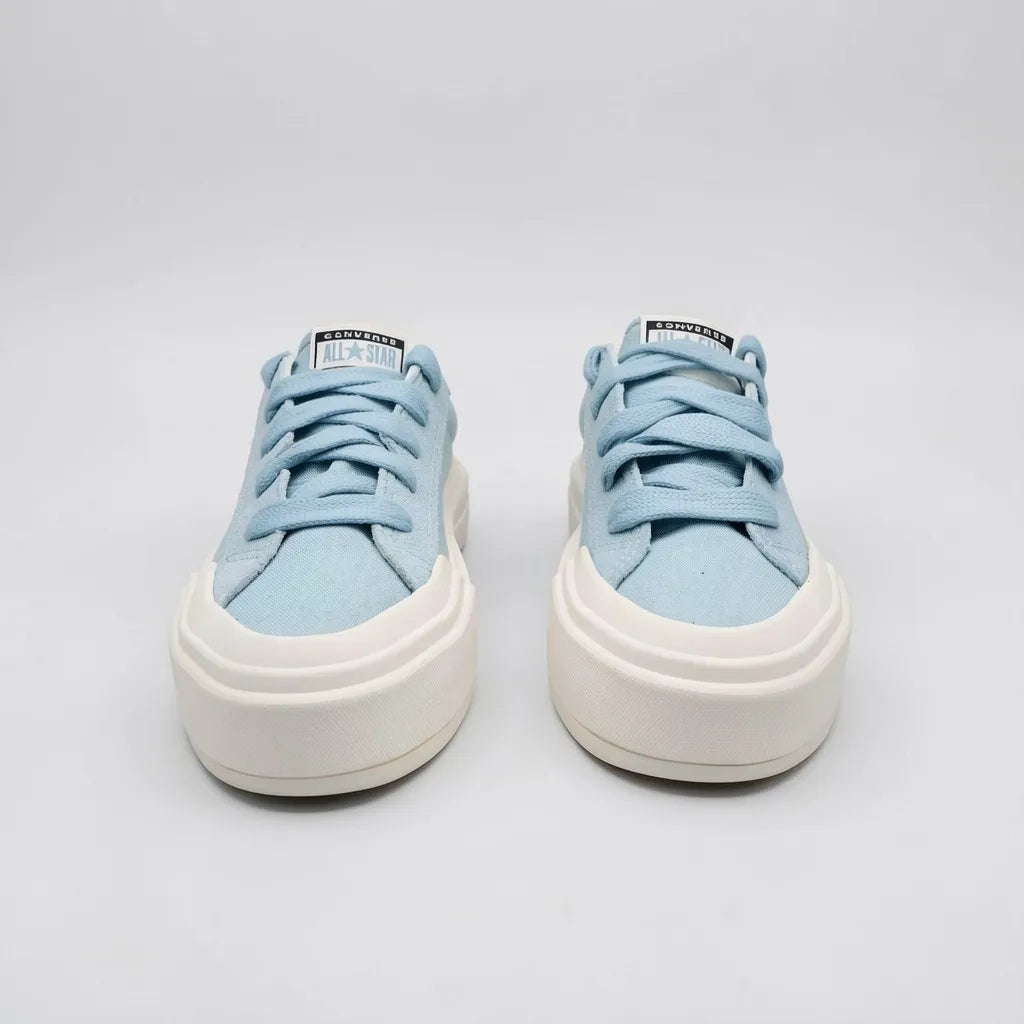 Converse Tenis Plataforma Celeste Logo Blanco/ Negro Lengüeta y Talón Suela Blanco Hueso | Photo Studio AI | 5