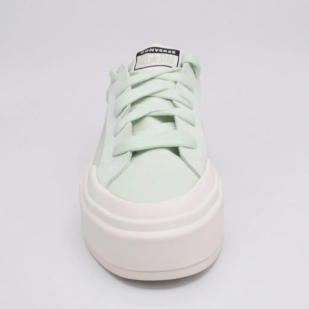 Converse Tenis Plataforma Verde Menta Logo Blanco/ Negro Lengüeta Suela Blanco Hueso | Photo Studio AI | 3