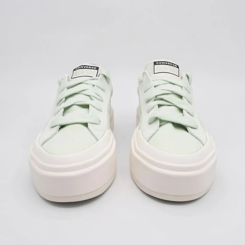 Converse Tenis Plataforma Verde Menta Logo Blanco/ Negro Lengüeta Suela Blanco Hueso | Photo Studio AI | 5
