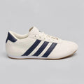 Adidas Tenis Urbano Beige Franjas / Lineas Azul Marino Lateral y Talón Suela Blanca/ café | Photo Studio AI | 1