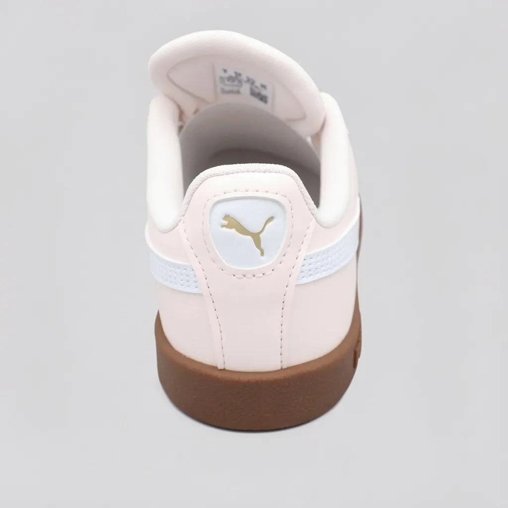 Puma Tenis Urbano Rosa Pastel Franjas / Lineas Blanco Lateral Suela Café | Photo Studio AI | 4