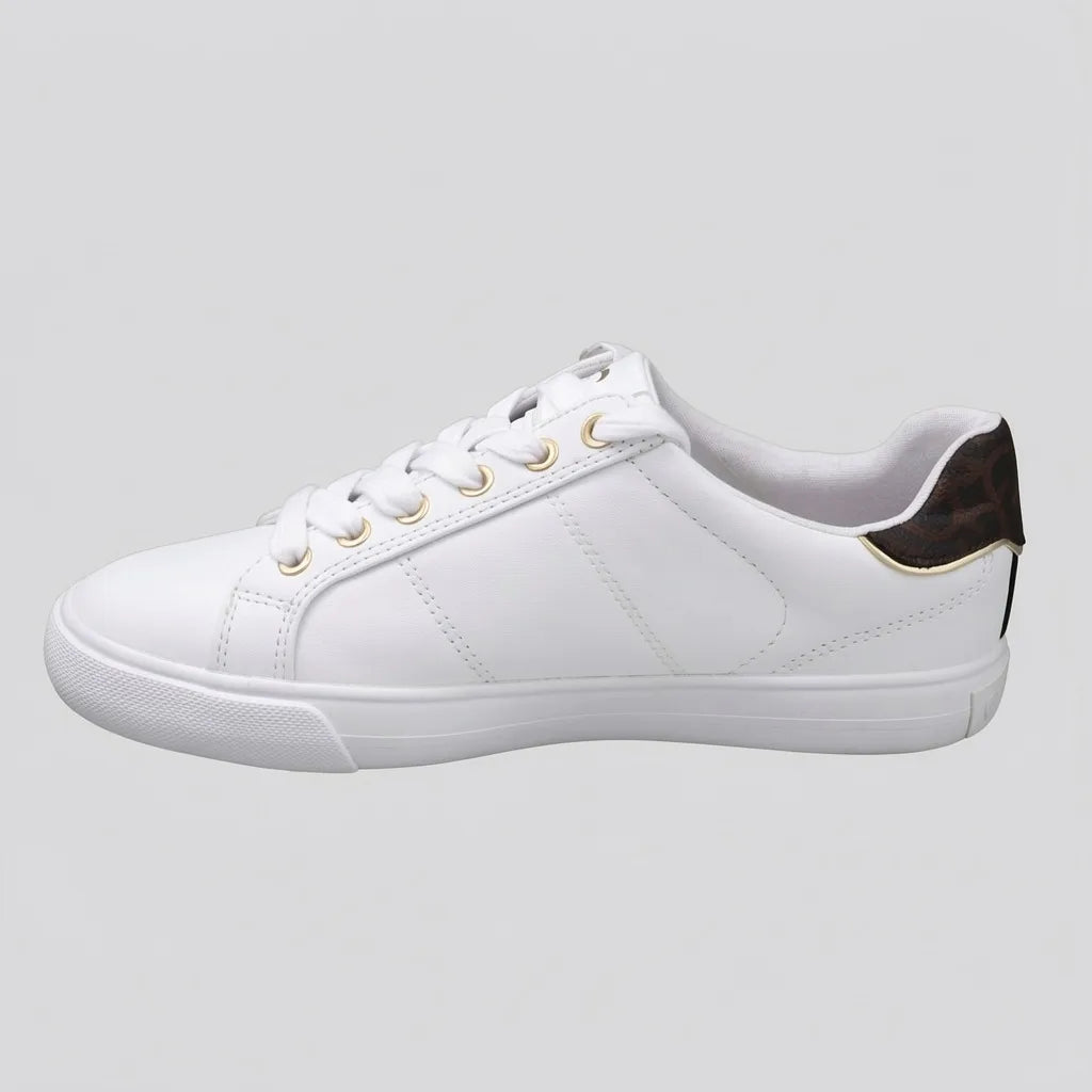 GBG Tenis Moderno Blanco Detalles Café/ Dorado Lateral y Talón Suela Blanca | Photo Studio AI | 2